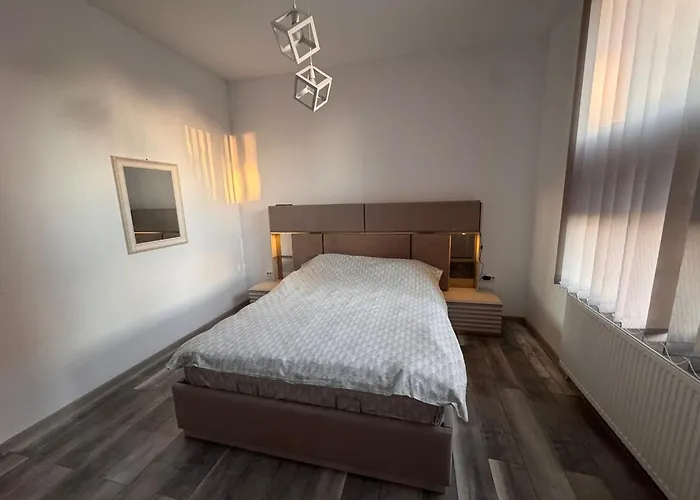 بيت شباب Sico Centru *